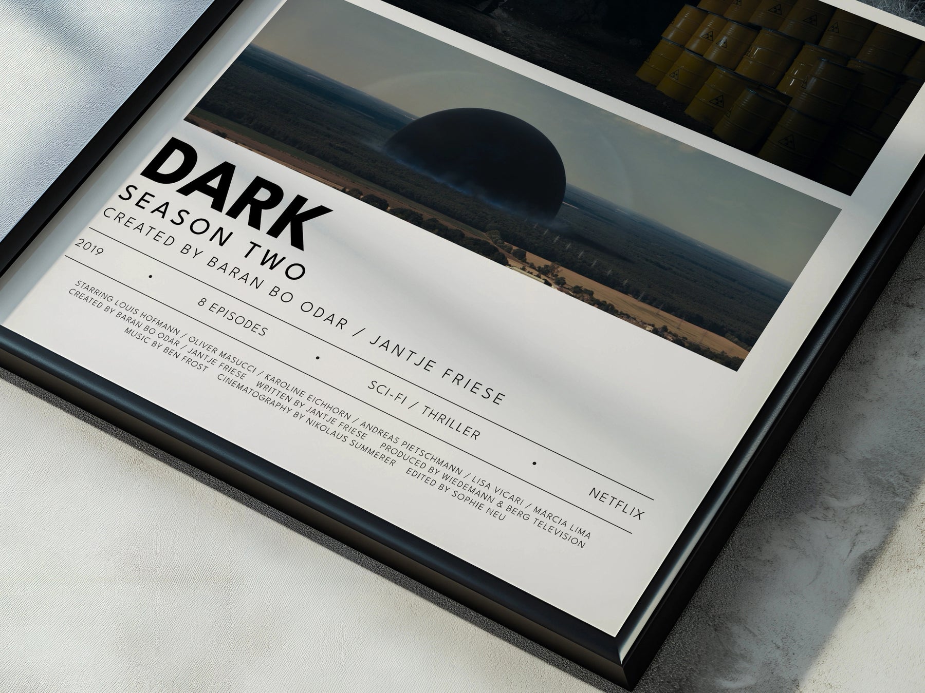 Dark Season 2 mockup 03