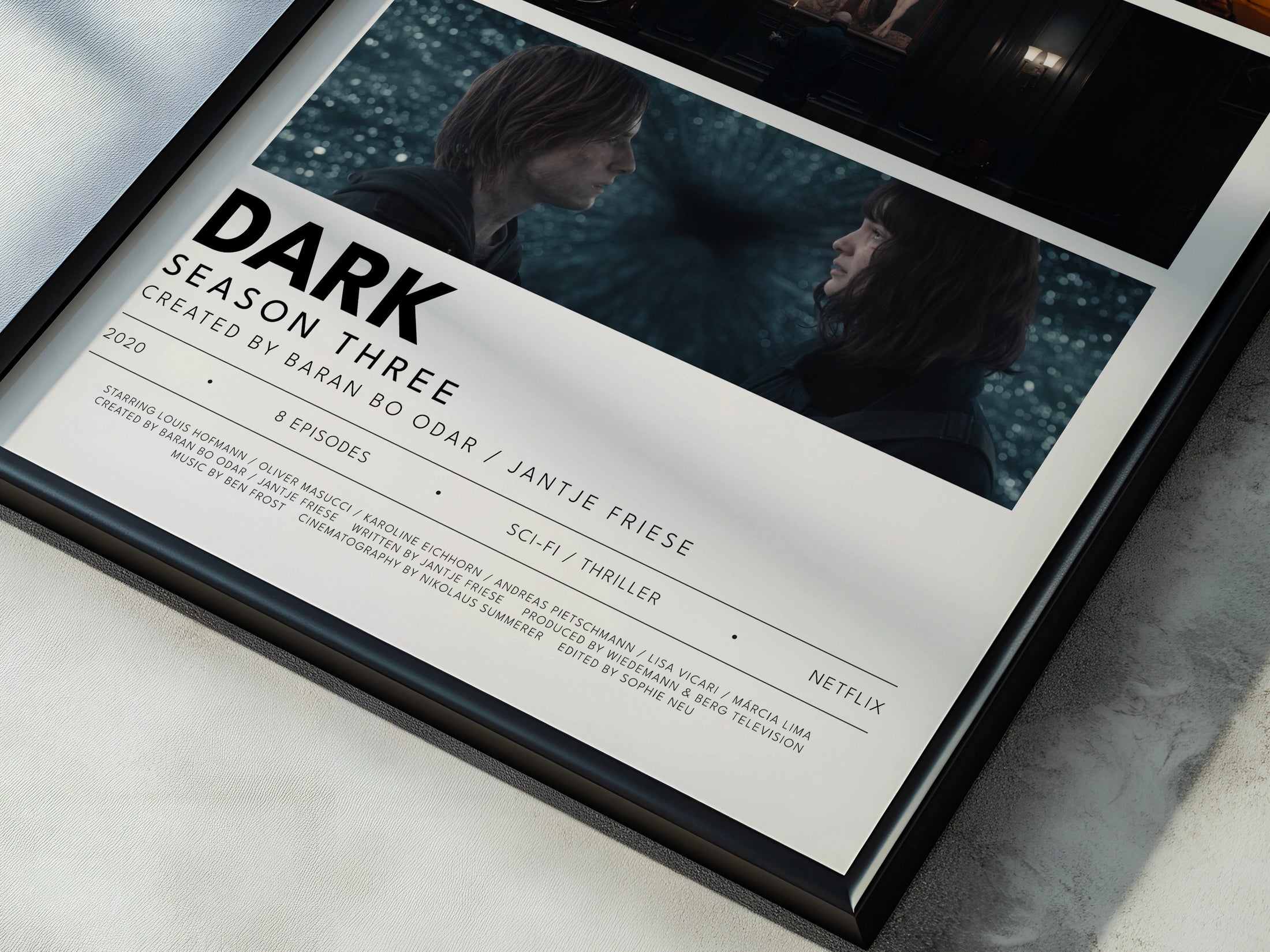 Dark Season 3 mockup 03