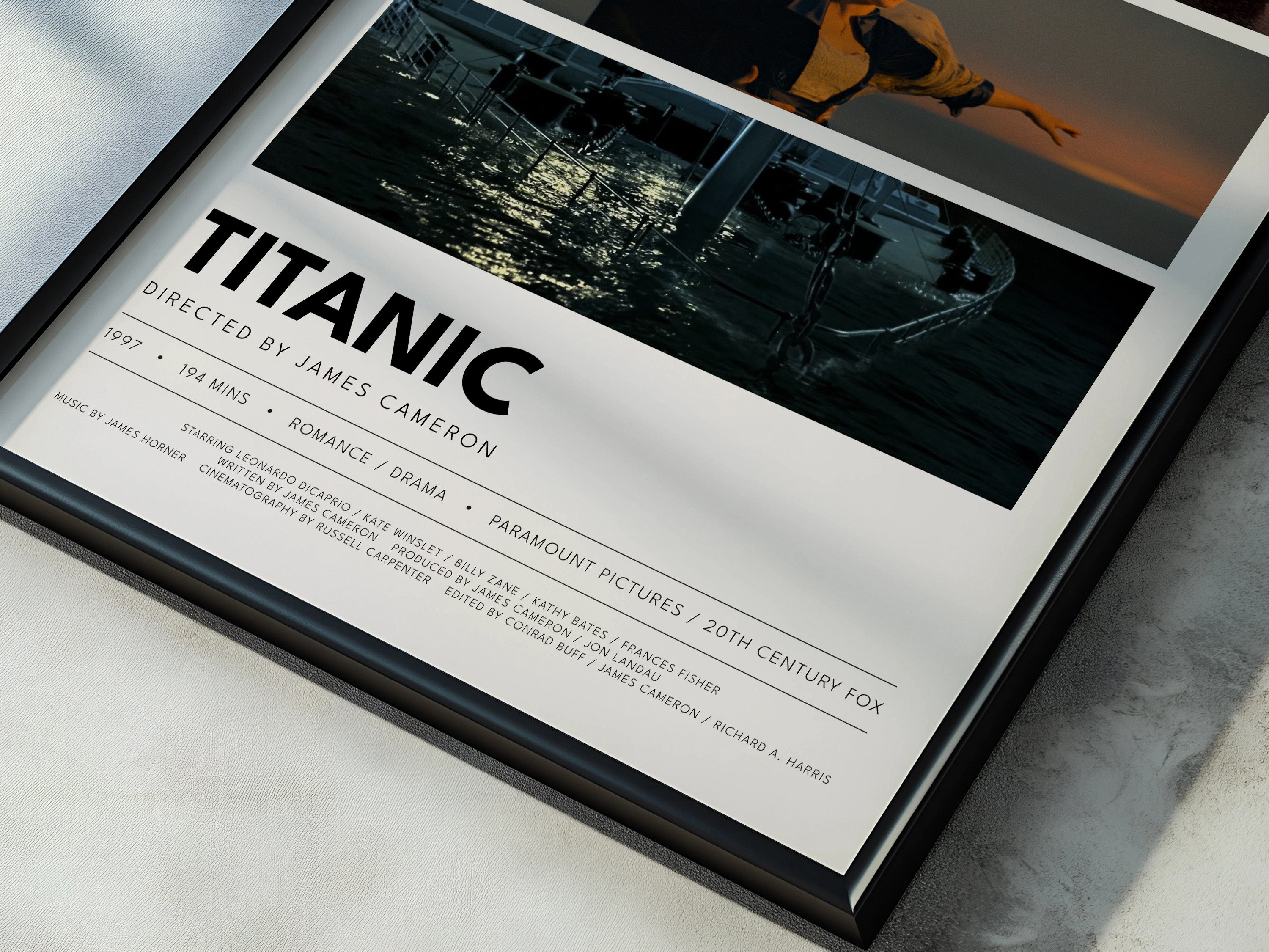 Titanic mockup 03